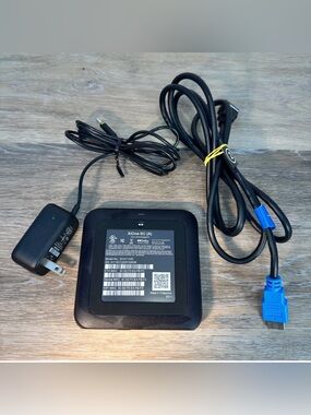 Cox Xumo SCXI11AEI XiOne-SC(B) Stream Box HD Streaming *No Remote* + HDMI Cable